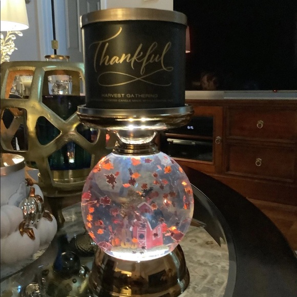 Bath & Body Works Fall Farmhouse Globe